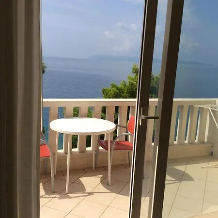 Apartman Lucy Tucepi, Beachfront Tucepi
